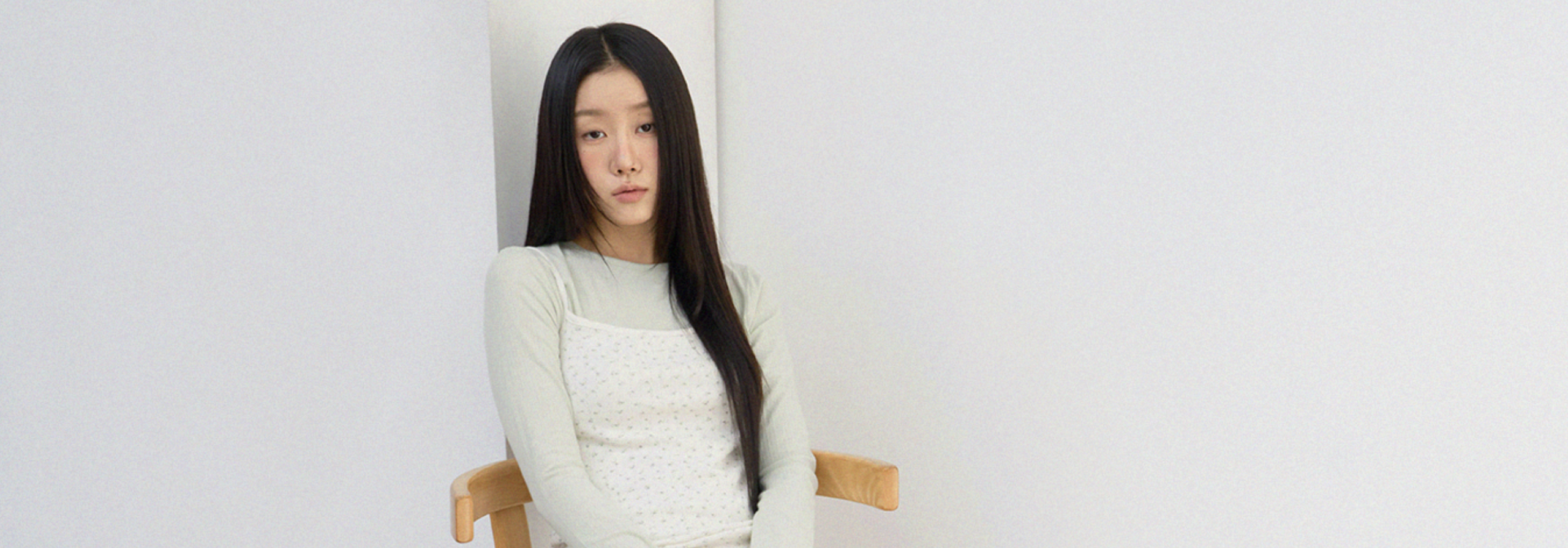 Model wearing 3.3 Field Trip Korean minimalist streetwear outfit