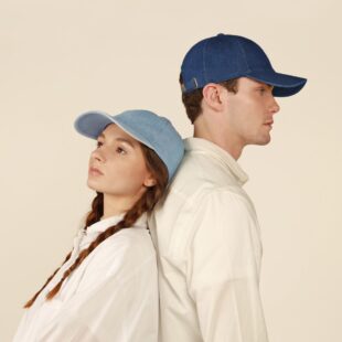 Caps